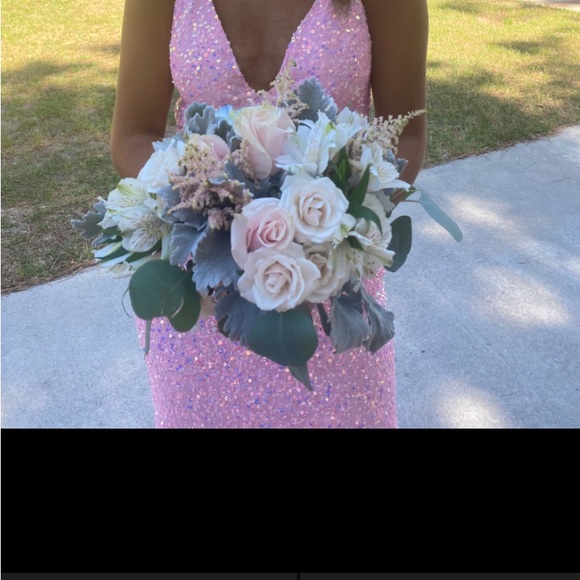 Primavera 2022 EXCLUSIVE prom dress - Picture 2 of 12